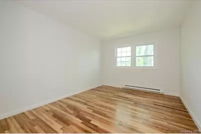 41-43 Evert Street, Huntington Station, NY 11746 - Photo 22