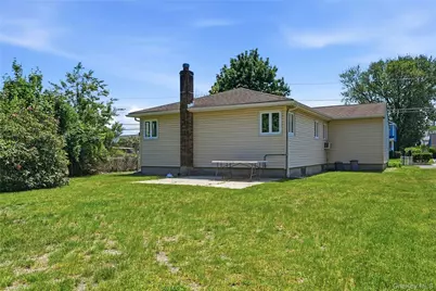 98 Evergreen Avenue, Bethpage, NY 11714 - Photo 26