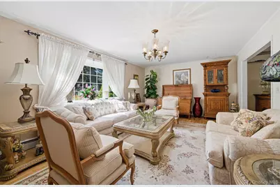 2 Rainbow Lane, East Moriches, NY 11940 - Photo 6