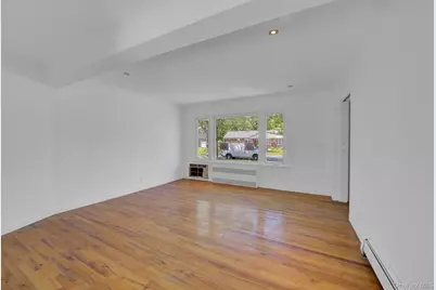 771 Maple Place, West Hempstead, NY 11552 - Photo 4