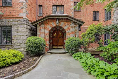 45 Pondfield Road #LL2, Bronxville, NY 10708 - Photo 2