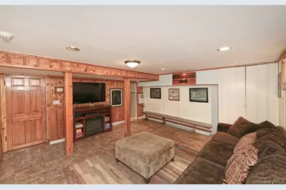 548 Stratford Road, West Hempstead, NY 11550 - Photo 28
