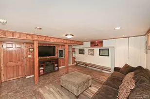 548 Stratford Rd, West Hempstead, NY 11550 - Photo 28