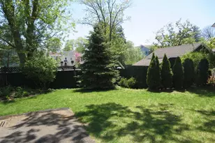20 Division St, Greenwich, NY 06830 - Photo 12