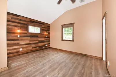 1056 Ocean Avenue, Bay Shore, NY 11706 - Photo 14