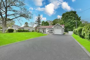 1056 Ocean Ave, Bay Shore, NY 11706 - Photo 4
