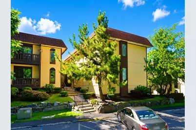 3 Granada Crescent #2, White Plains, NY 10603 - Photo 2
