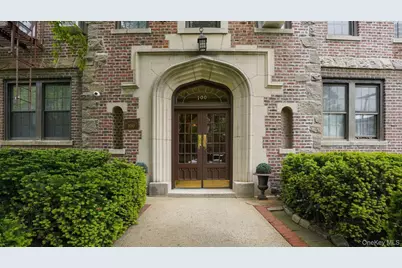 100 Parkway #5D, Bronxville, NY 10708 - Photo 1
