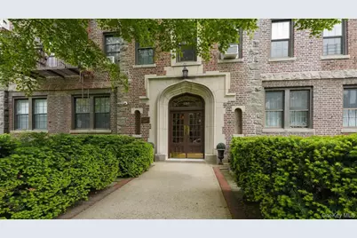 100 Parkway #5D, Bronxville, NY 10708 - Photo 2