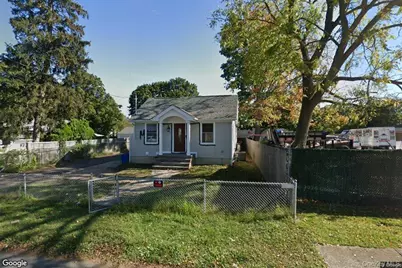 12 7th Avenue N, Huntington Station, NY 11746 - Photo 1