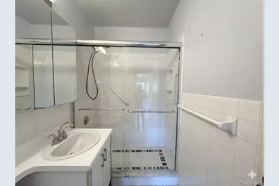 269-10 Grand Central Parkway #4O, Floral Park, NY 11005 - Photo 18