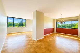 269-10 Grand Central Pkwy, Floral Park, NY 11005 - Photo 2