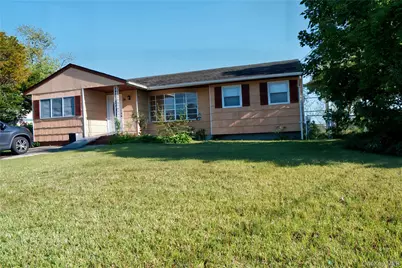 36 Jackson Avenue, Centereach, NY 11720 - Photo 10