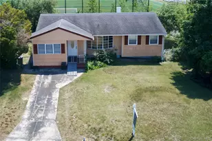 36 Jackson Ave, Centereach, NY 11720 - Photo 2