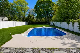 305 Arnold Ave, West Babylon, NY 11704 - Photo 8