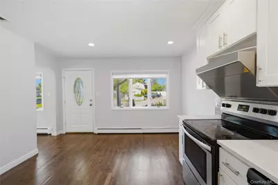 305 Arnold Avenue, West Babylon, NY 11704 - Photo 14