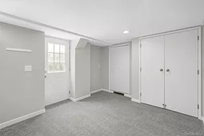 305 Arnold Avenue, West Babylon, NY 11704 - Photo 34
