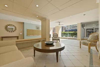 430 Shore Road #4G, Long Beach, NY 11561 - Photo 4
