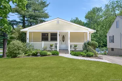 121 Parkview Place, Mount Kisco, NY 10549 - Photo 1
