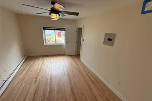 125 C Deer Park Ave, Babylon, NY 11702 - Photo 6