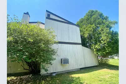 7 Harcourt Mews, Middletown, NY 10940 - Photo 2