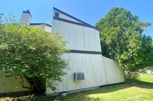 7 Harcourt Mews, Middletown, NY 10940 - Photo 2