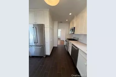 733 E Walnut Street #Upper, Long Beach, NY 11561 - Photo 10