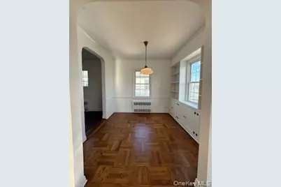 733 E Walnut Street #Upper, Long Beach, NY 11561 - Photo 4