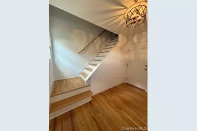 733 E Walnut Street #Upper, Long Beach, NY 11561 - Photo 2