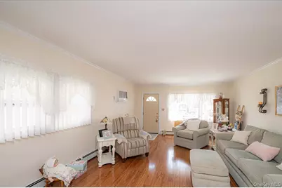 19815 33rd Avenue, Flushing, NY 11358 - Photo 6