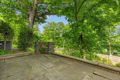 68 Brendon Hill Road, Scarsdale, NY 10583 - Photo 18