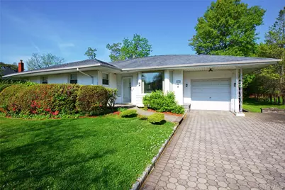 11 Hazelwood Drive, Jericho, NY 11753 - Photo 2