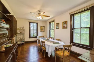 17 Crampton Ave, Great Neck, NY 11023 - Photo 10