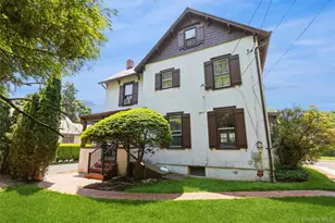 17 Crampton Ave, Great Neck, NY 11023 - Photo 20