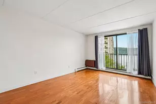1120 Warburton Ave, Yonkers, NY 10701 - Photo 6