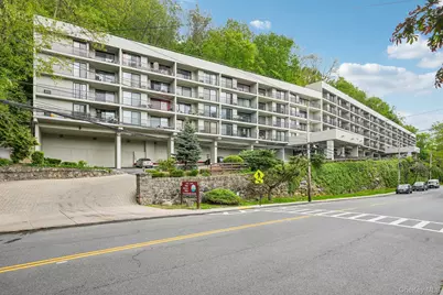 1120 Warburton Avenue #3F, Yonkers, NY 10701 - Photo 28