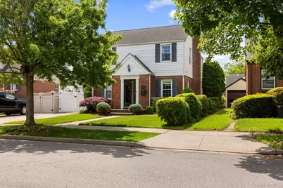 1049 Admont Avenue, Franklin Square, NY 11010 - Photo 2