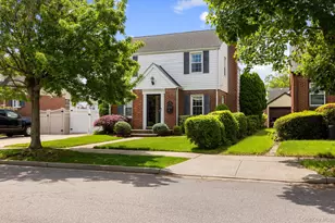 1049 Admont Ave, Franklin Square, NY 11010 - Photo 2