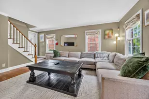 1049 Admont Ave, Franklin Square, NY 11010 - Photo 4