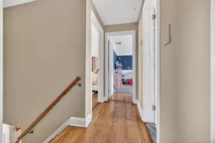 1049 Admont Ave, Franklin Square, NY 11010 - Photo 18