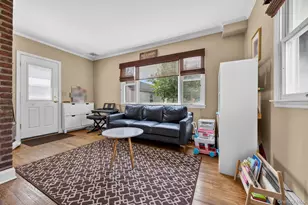 1049 Admont Ave, Franklin Square, NY 11010 - Photo 12