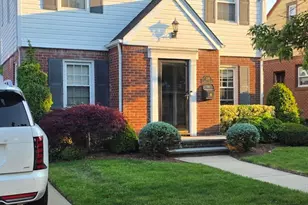 1049 Admont Ave, Franklin Square, NY 11010 - Photo 2