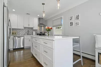 1924 Carroll Avenue, Merrick, NY 11566 - Photo 16