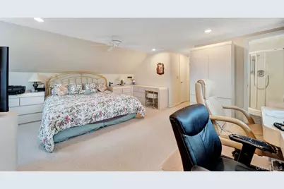 321 W Waukena Avenue, Oceanside, NY 11572 - Photo 16