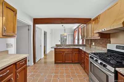 33 Maurice Avenue, Ossining, NY 10562 - Photo 12