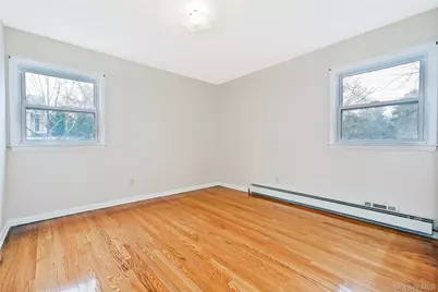 425 First Avenue, Pelham, NY 10803 - Photo 10