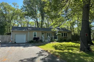 17 Arnold Dr, Middle Island, NY 11953 - Photo 2