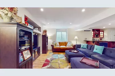 17 Tappanwood Drive, Locust Valley, NY 11560 - Photo 26