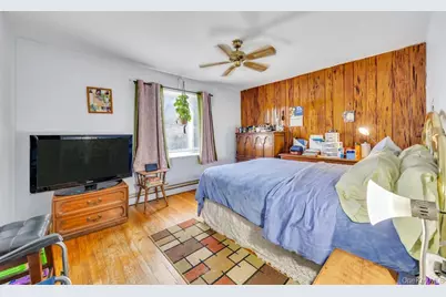 190 Sylvester Street, Westbury, NY 11590 - Photo 12