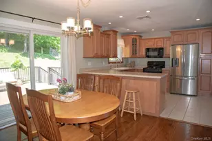 169 N Magnolia St, Pearl River, NY 10965 - Photo 8